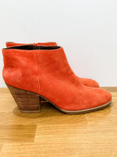 Load image into Gallery viewer, Suede Mars Ankle Boots
