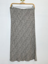 Load image into Gallery viewer, Leopard Print Midi Skirt
