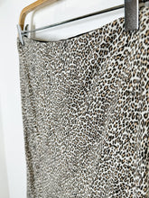 Load image into Gallery viewer, Leopard Print Midi Skirt
