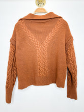 Load image into Gallery viewer, Merino Wool Cable Knit 1/4 Zip Sweater
