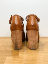 Load image into Gallery viewer, Leather Margaret Stacked Heel Shoe

