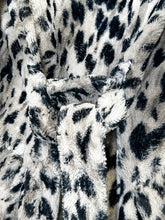 Load image into Gallery viewer, Animal Print Faux Fur Coat
