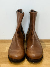 Load image into Gallery viewer, Leather Chelsea Boots
