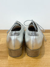 Load image into Gallery viewer, Metallic Leather Oxfords
