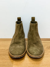 Load image into Gallery viewer, Suede Chelsea Boots
