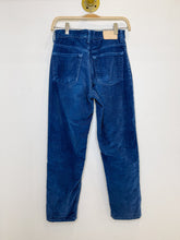 Load image into Gallery viewer, Baby Cord Cheeky Crop Pants
