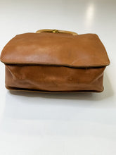 Load image into Gallery viewer, Leather Handbag with Wooden Handles
