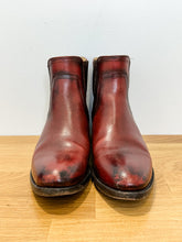 Load image into Gallery viewer, Leather Chelsea Boots
