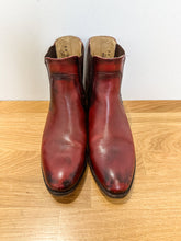 Load image into Gallery viewer, Leather Chelsea Boots

