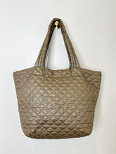 Load image into Gallery viewer, Quilted Tote with Zip Closure
