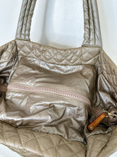 Load image into Gallery viewer, Quilted Tote with Zip Closure
