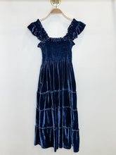 Load image into Gallery viewer, Velvet Sleeveless Nap Dress
