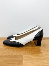 Load image into Gallery viewer, Vintage Leather Wingtip Square Toe Block Heel
