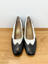 Load image into Gallery viewer, Vintage Leather Wingtip Square Toe Block Heel
