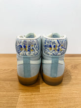 Load image into Gallery viewer, SB Zoom Blazer Mid Sneakers
