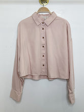 Load image into Gallery viewer, The Crop Ex-Boyfriend Long Sleeve Button Up Shirt (NWT, orig. $178)
