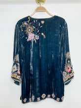 Load image into Gallery viewer, Selah Velvet Kimono Sleeve Embroidered Top
