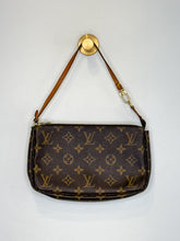 Load image into Gallery viewer, Vintage 2003 Monogram Pouchette
