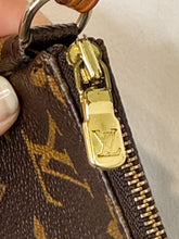 Load image into Gallery viewer, Vintage 2003 Monogram Pouchette
