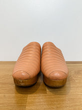 Load image into Gallery viewer, Quilted Leather Clogs
