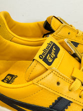 Load image into Gallery viewer, Ohbori A50 Sneakers (NEW, orig. $250)
