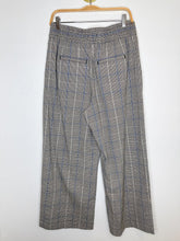 Load image into Gallery viewer, Plaid Wide Leg Pull On Pants
