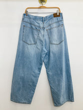 Load image into Gallery viewer, The Perfect Wide Leg Crop Jean
