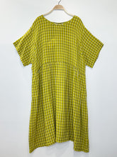Load image into Gallery viewer, Plaid Cotton Short Sleeve Midi Dress
