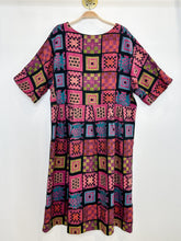 Load image into Gallery viewer, Half Sleeve Geometric Print Midi Dress
