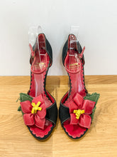 Load image into Gallery viewer, Floral Wedge Sandals
