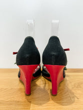 Load image into Gallery viewer, Floral Wedge Sandals
