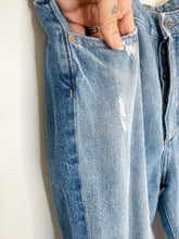 Load image into Gallery viewer, Jerry Two-Tone High Rise Vintage Straight Leg
