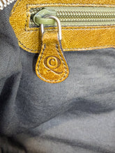 Load image into Gallery viewer, Leather Shoulder Bag
