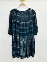 Load image into Gallery viewer, Silk Tie Dye 3/4 Sleeve Loose Tunic Dress
