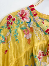 Load image into Gallery viewer, Embroidered Short Sleeve Blouse
