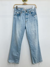 Load image into Gallery viewer, Distressed Straight Leg
