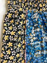 Load image into Gallery viewer, Floral Balloon Pants
