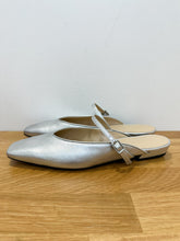 Load image into Gallery viewer, Mule Mary Jane Flat
