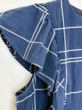 Load image into Gallery viewer, Plaid Flutter Sleeve Cropped Top

