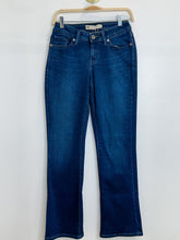 Load image into Gallery viewer, 529 Curvy Bootcut
