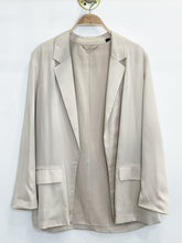 Load image into Gallery viewer, Silky Open Blazer
