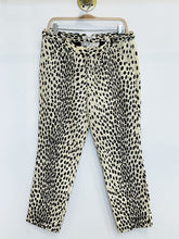 Load image into Gallery viewer, Animal Print Linen Pants
