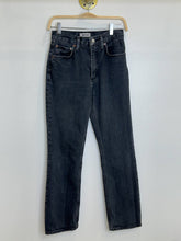 Load image into Gallery viewer, High Waisted Straight Leg
