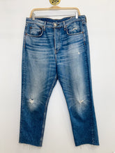 Load image into Gallery viewer, Lightly Distressed Straight Leg
