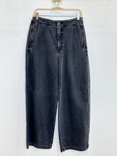 Load image into Gallery viewer, Lottie Barrel Leg (NWT)
