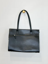 Load image into Gallery viewer, Structured Leather Shoulder Bag
