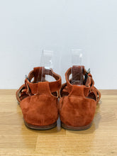 Load image into Gallery viewer, Woven Suede Flat Sandals
