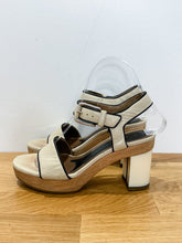 Load image into Gallery viewer, Leather Wooden Block Heel Sandals
