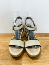 Load image into Gallery viewer, Leather Wooden Block Heel Sandals
