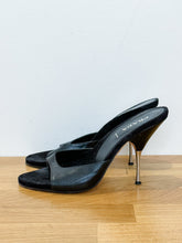 Load image into Gallery viewer, Vintage Leather Mule Metallic Heels
